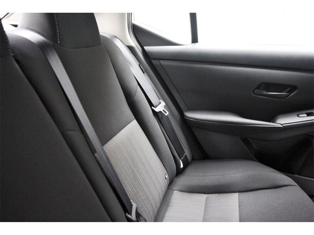 Used 2025 Nissan Sentra SV w/ All-Weather Package image 10