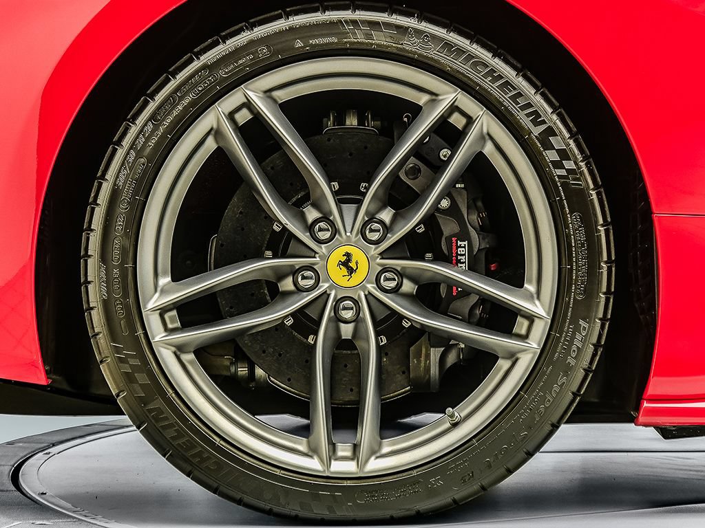 Certified 2018 Ferrari 488 GTB RWD image 27