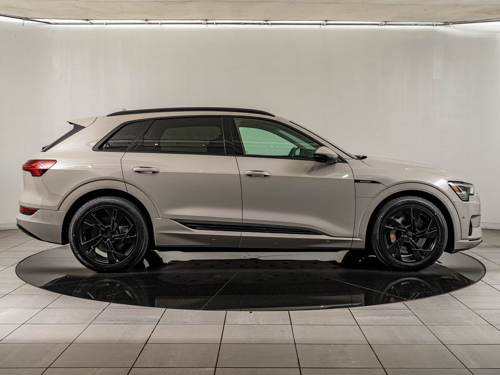 Used 2021 Audi e-tron Premium w/ Convenience Plus Package AWD/4WD image 11