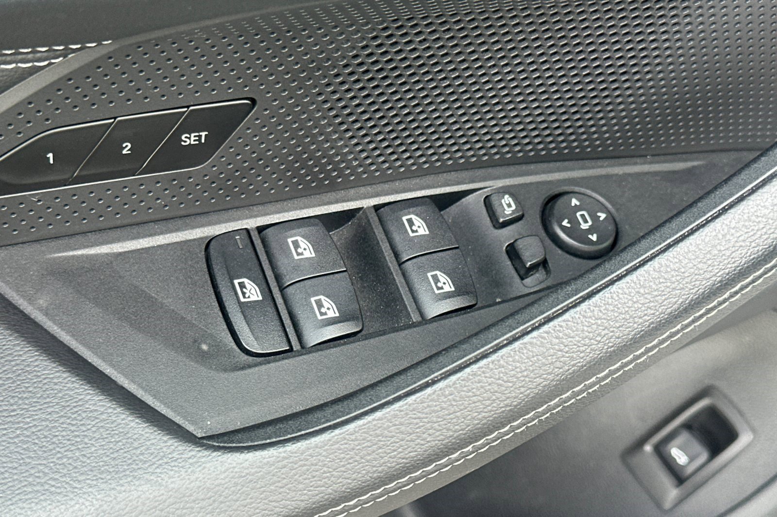 Certified 2023 BMW i4 eDrive40 image 13