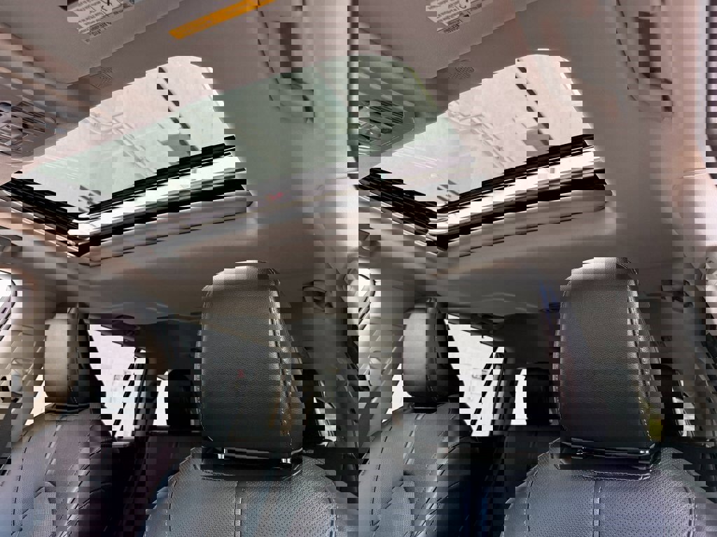 Used 2022 Toyota Highlander Limited image 20