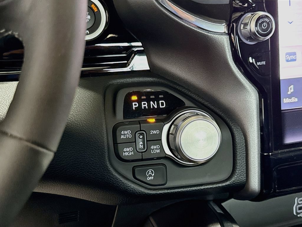 Used 2026 RAM 1500 Laramie AWD/4WD image 17