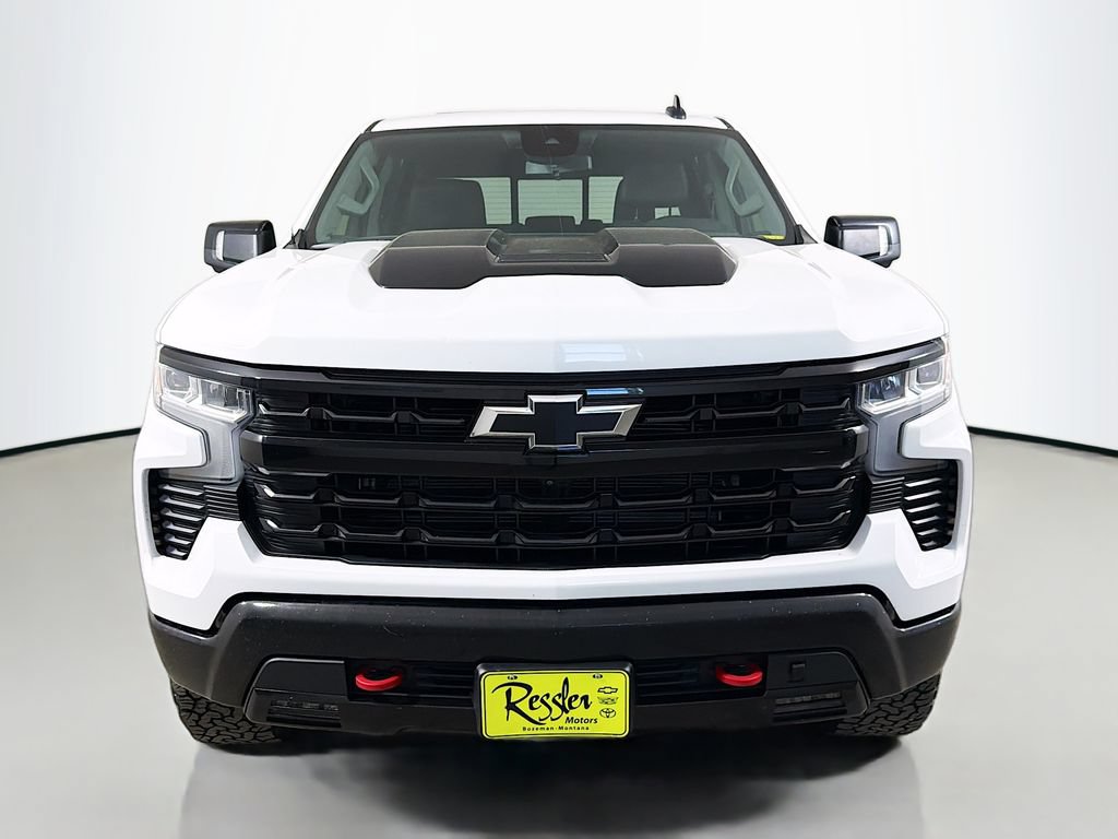 Used 2022 Chevrolet Silverado 1500 LT Trail Boss w/ LT Trail Boss Premium Package AWD/4WD image 2