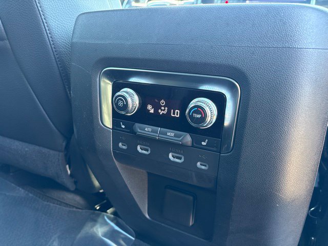Used 2021 GMC Yukon Denali w/ Denali Premium Package AWD/4WD image 43