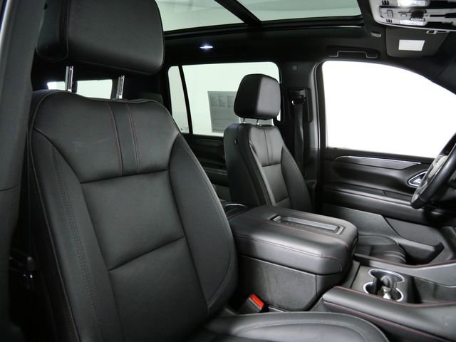 Used 2023 Chevrolet Suburban RST w/ Sport Performance Package AWD/4WD image 12