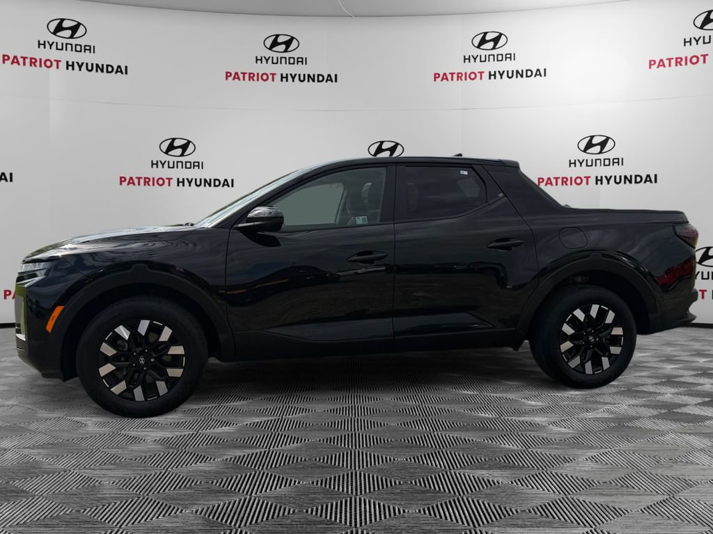 Certified 2025 Hyundai Santa Cruz SE FWD image 6