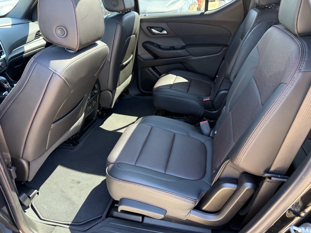 Used 2024 Chevrolet Traverse High Country AWD/4WD image 31
