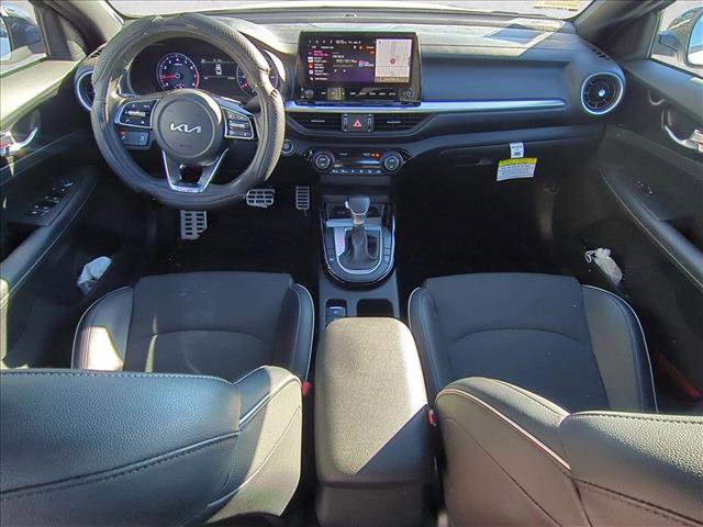 Used 2023 Kia Forte GT-Line w/ GT-Line Technology Package image 17