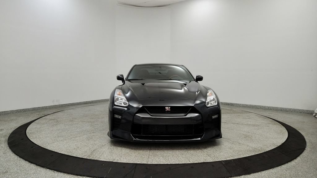 Used 2020 Nissan GT-R Premium w/ Premium Interior Package AWD/4WD image 8