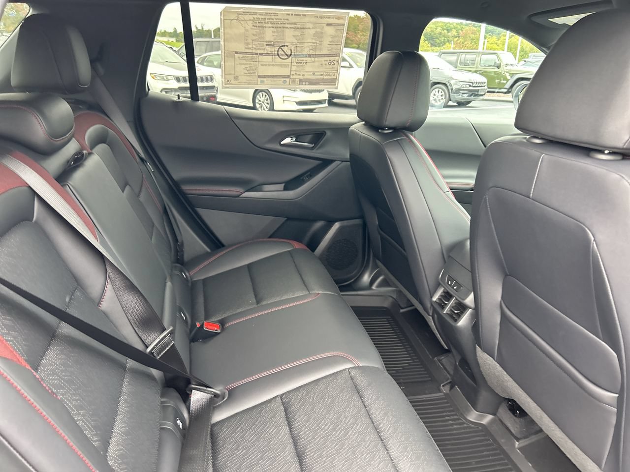 New 2027 Chevrolet Equinox RS w/ Convenience Package III AWD/4WD image 18