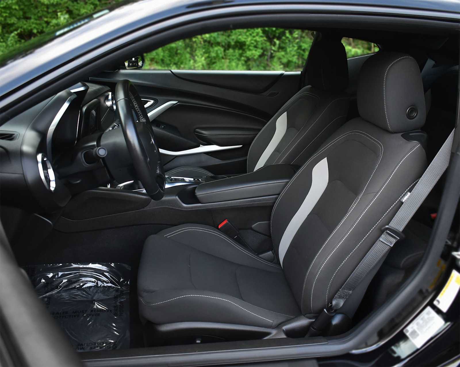 Used 2021 Chevrolet Camaro LT w/ RS Package RWD image 9