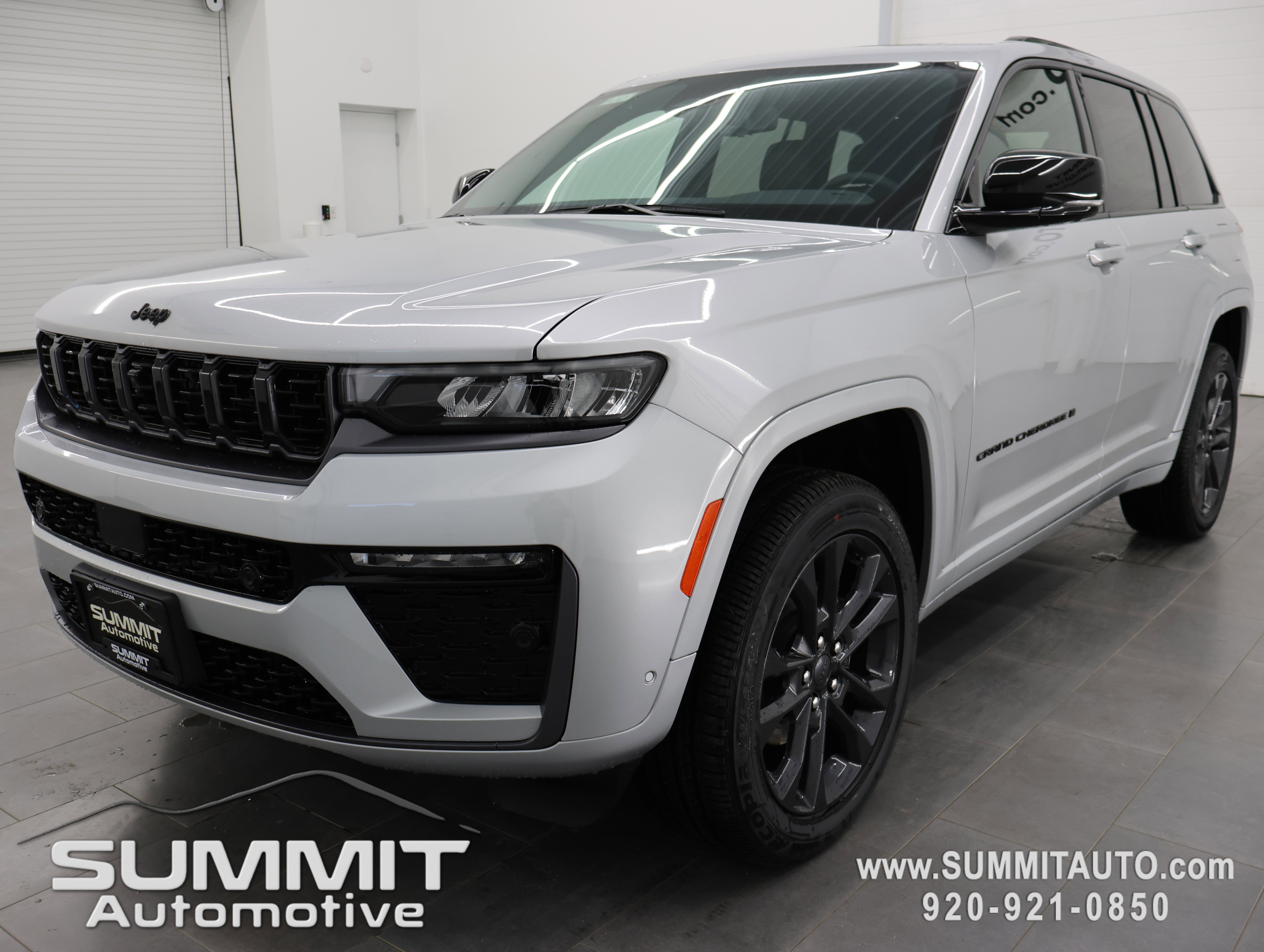 New 2026 Jeep Grand Cherokee Limited Reserve image 7