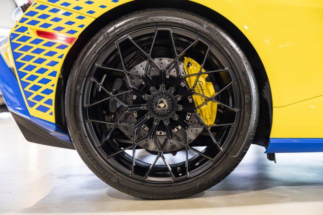 Used 2022 Lamborghini Huracan STO image 26