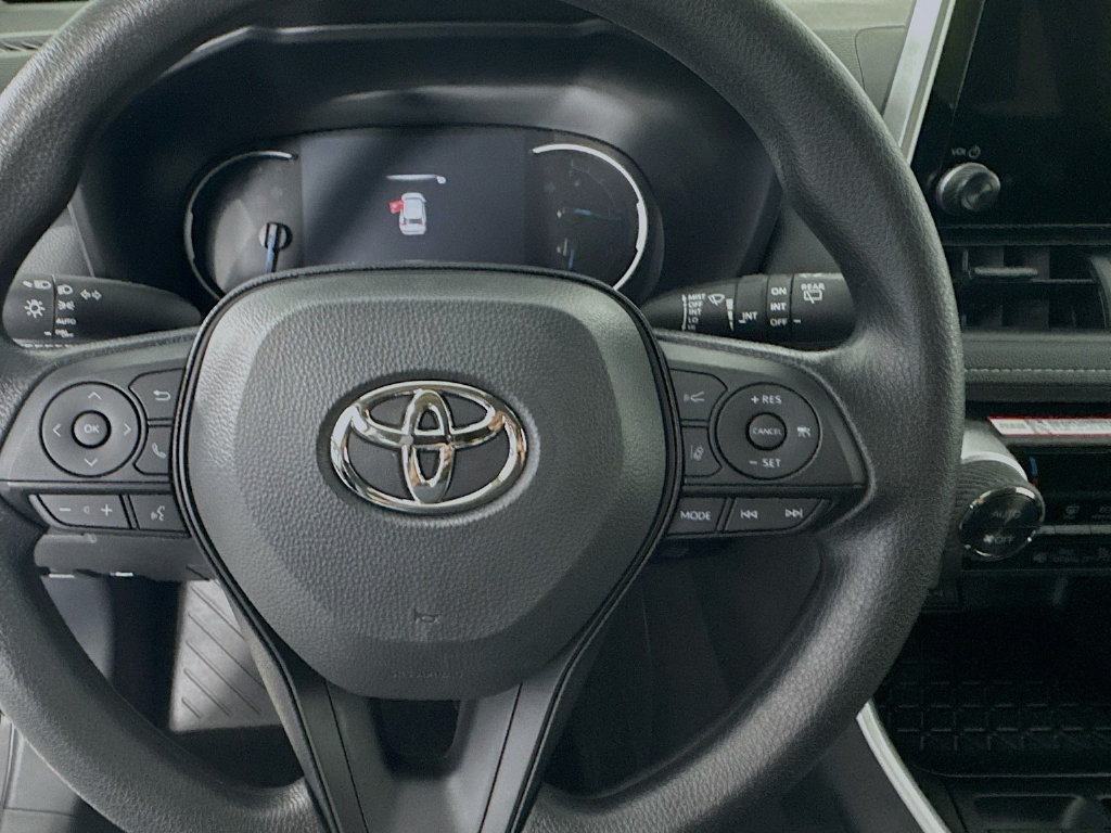 New 2025 Toyota RAV4 XLE w/ Convenience Package AWD/4WD image 13