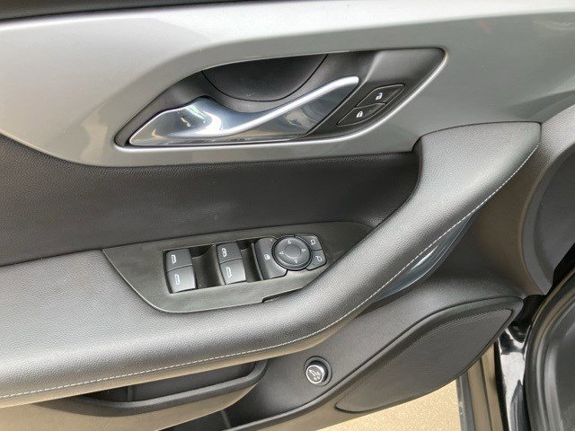 Used 2020 Chevrolet Blazer LT image 11