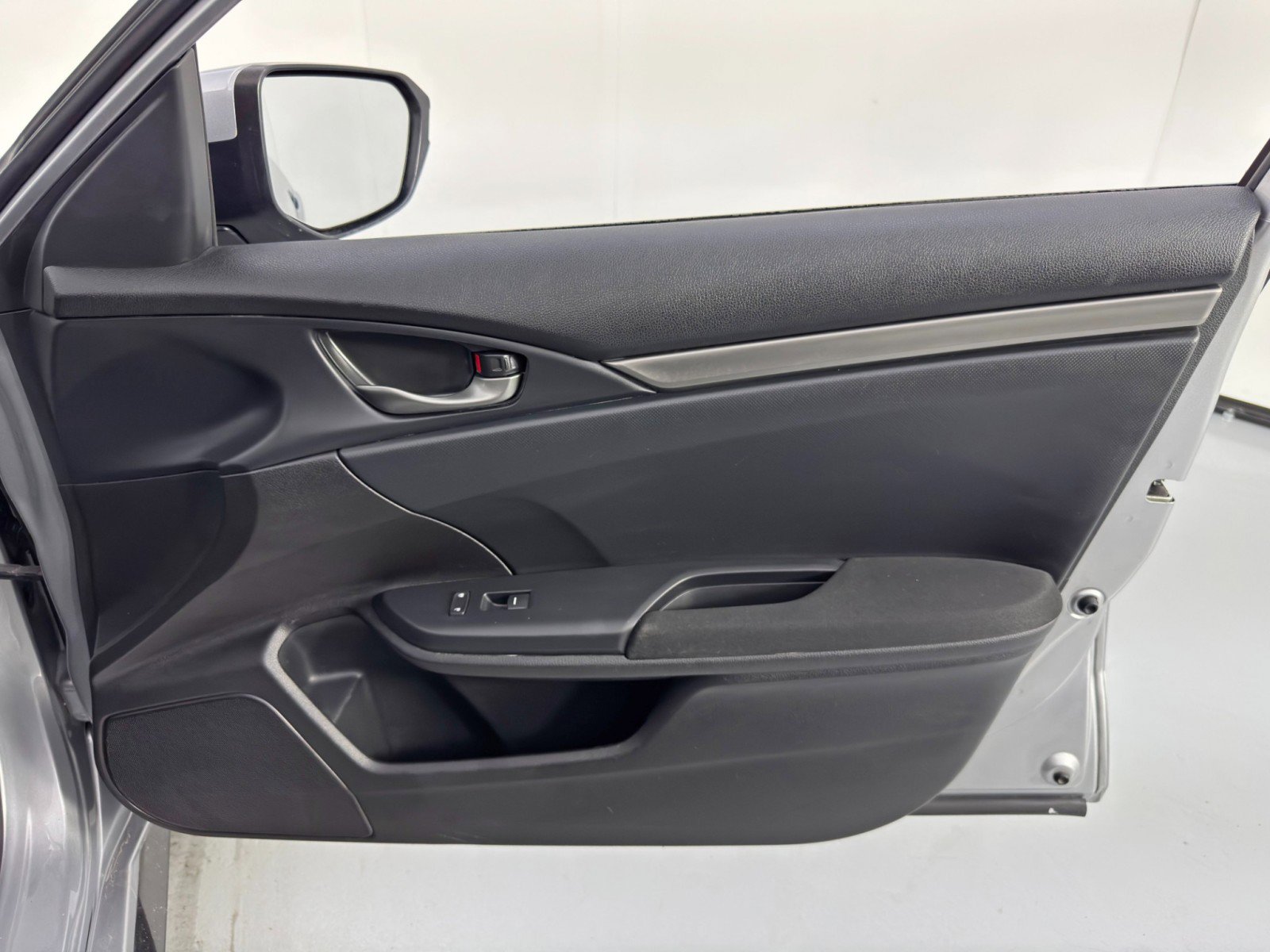 Used 2018 Honda Civic Sport image 35