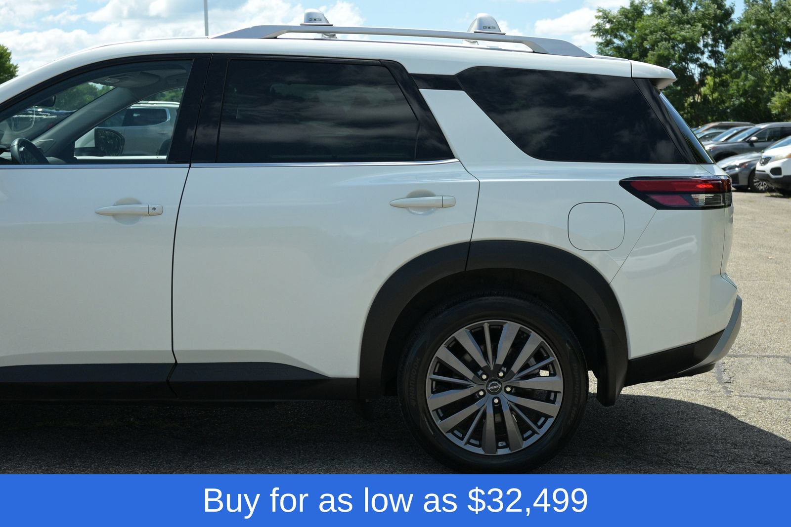 Used 2023 Nissan Pathfinder SL w/ SL Premium Package AWD/4WD image 6