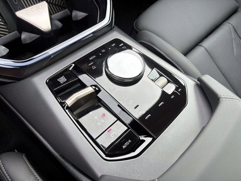 Used 2025 BMW X3 xDrive30i w/ Convenience Package image 23