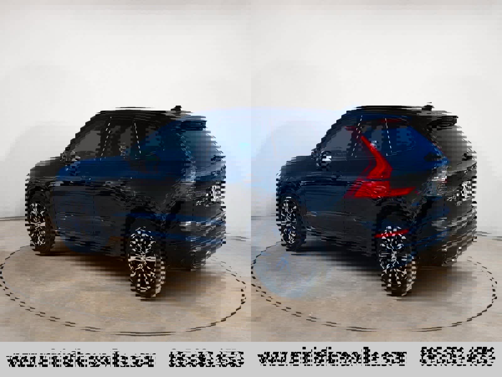 Used 2024 Volvo XC60 B5 Plus image 5