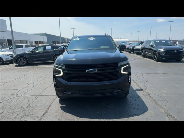 Certified 2023 Chevrolet Suburban RST w/ Luxury Package AWD/4WD image 3