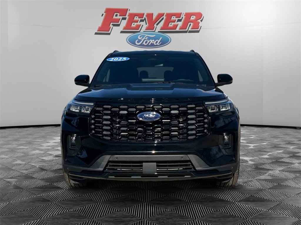 New 2025 Ford Explorer ST-Line w/ Premium Package image 8