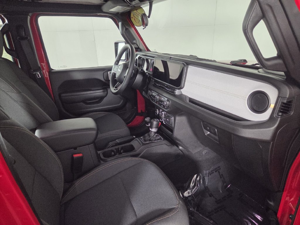 Used 2025 Jeep Wrangler Unlimited Sport AWD/4WD image 33