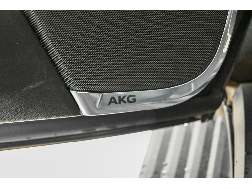 Certified 2022 Cadillac Escalade ESV Premium Luxury Platinum image 36