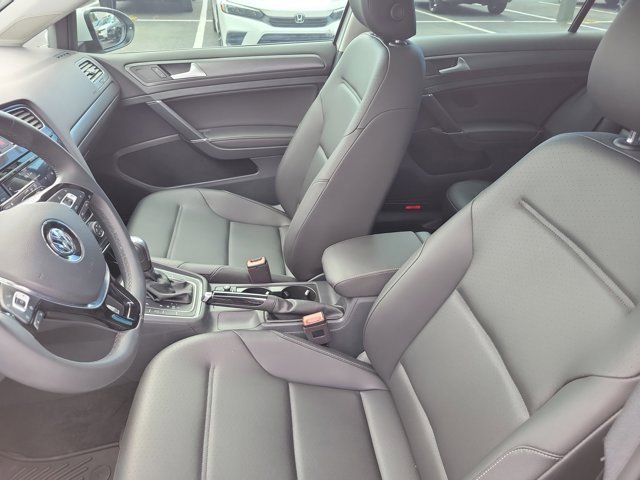 Used 2021 Volkswagen Golf 4-Door image 18