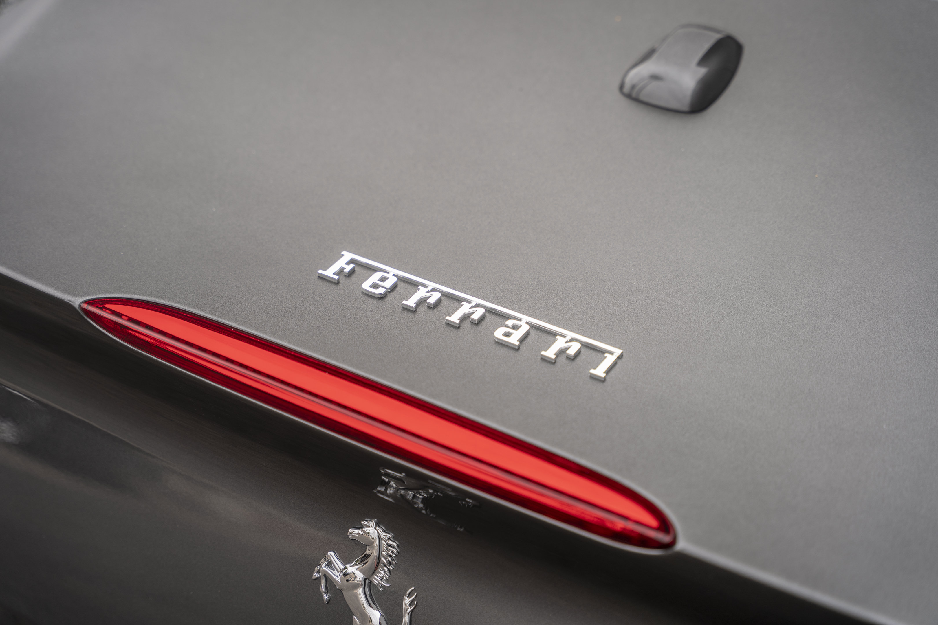 Used 2020 Ferrari Portofino RWD image 23