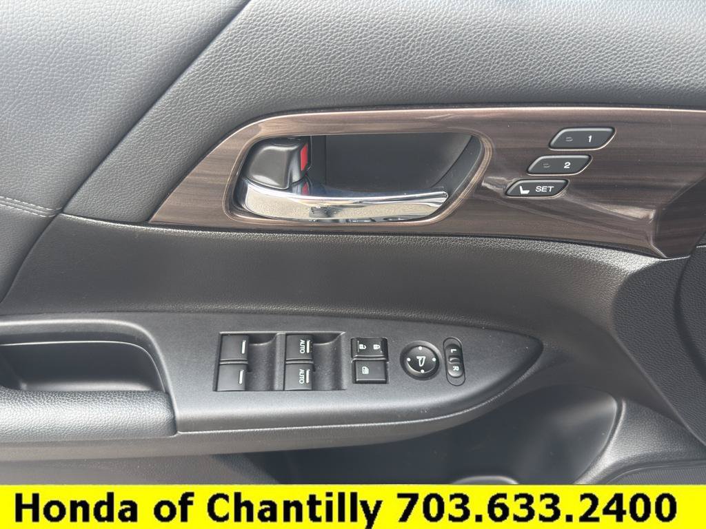Used 2017 Honda Accord EX-L image 22