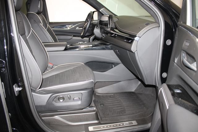 Certified 2024 Cadillac Escalade Sport w/ Touring Package AWD/4WD image 15