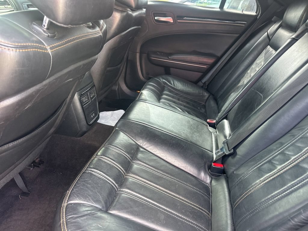 Used 2017 Chrysler 300 S RWD image 7