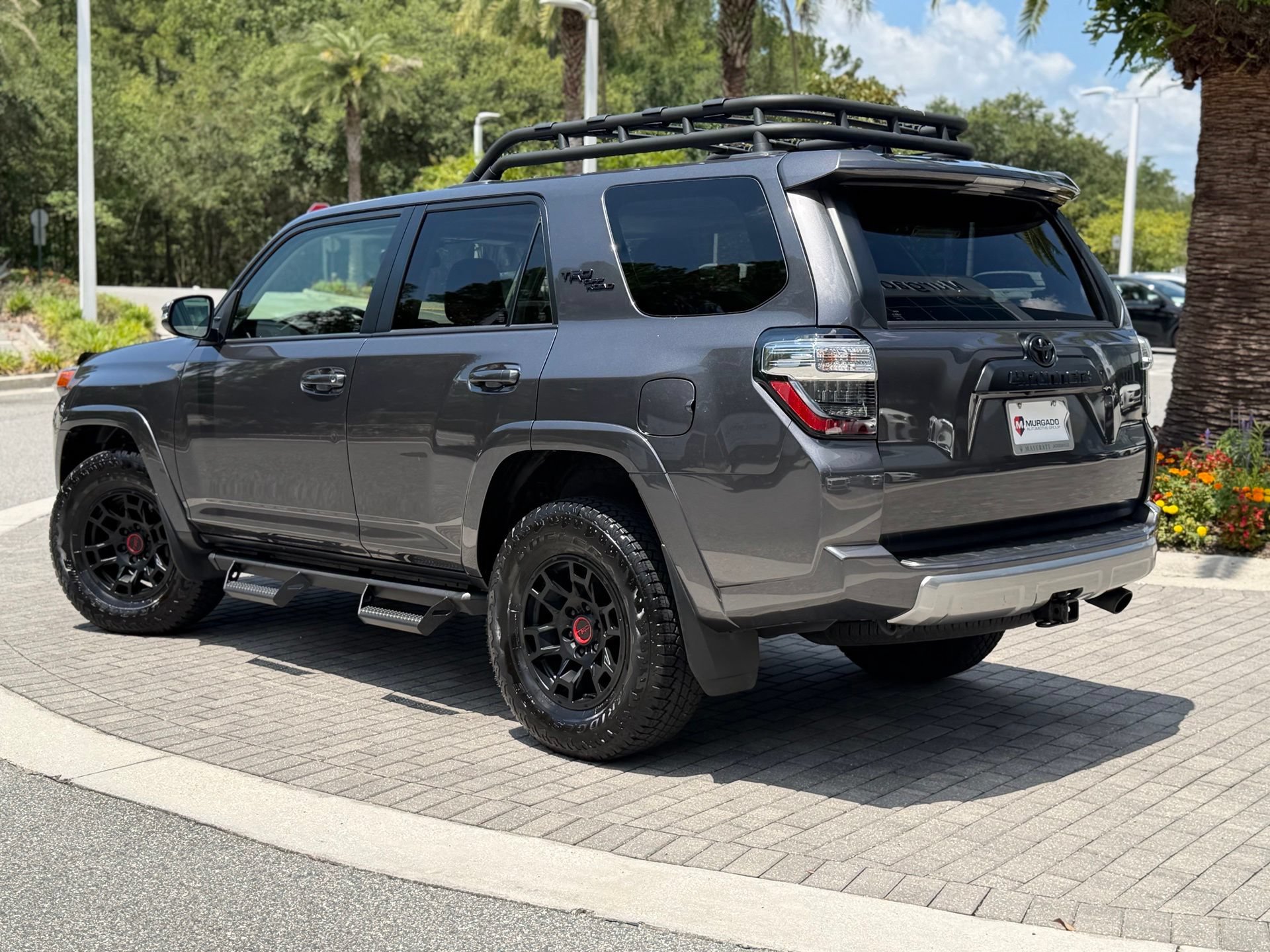 Used 2022 Toyota 4Runner TRD Off-Road Premium AWD/4WD image 2
