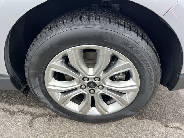 Certified 2024 Ford Edge Titanium AWD/4WD image 11