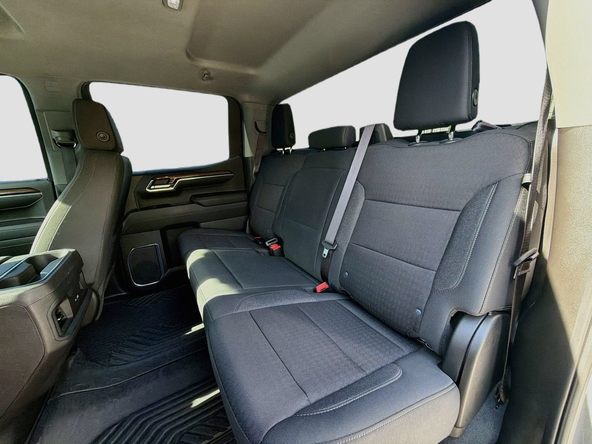 Used 2024 Chevrolet Silverado 1500 LT Trail Boss AWD/4WD image 19