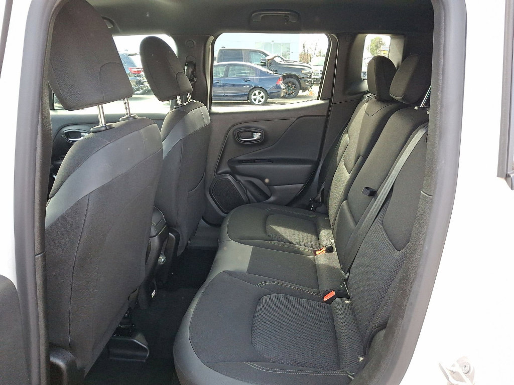 Certified 2022 Jeep Renegade Altitude w/ Convenience Group image 20