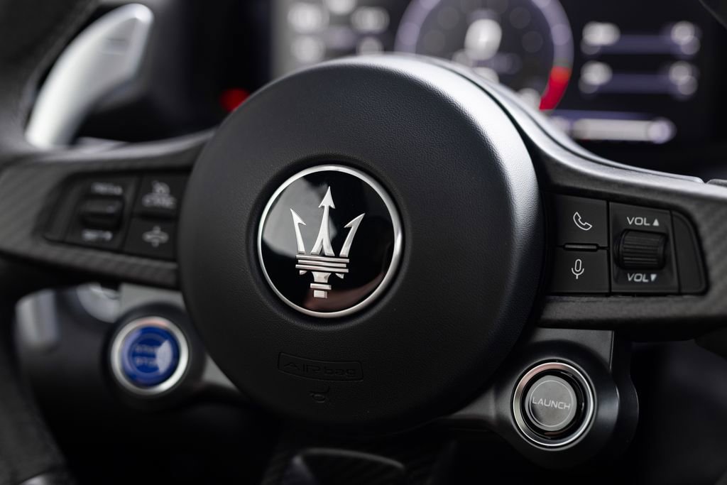 Used 2023 Maserati MC20 Spyder RWD image 33