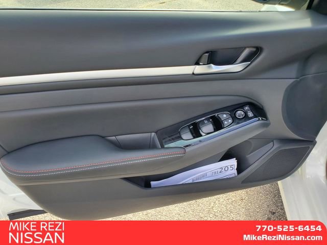 New 2025 Nissan Altima 2.5 SR w/ SR Premium Package image 11