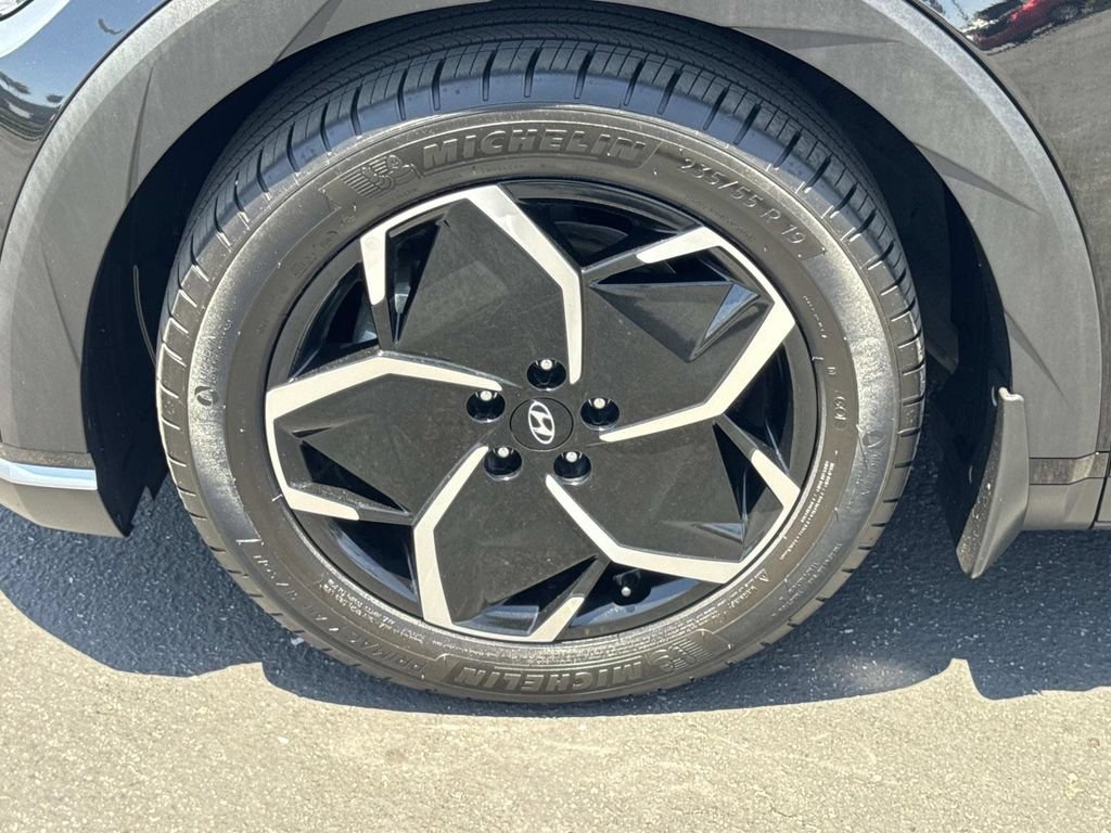 Certified 2024 Hyundai Ioniq 5 SEL RWD image 30