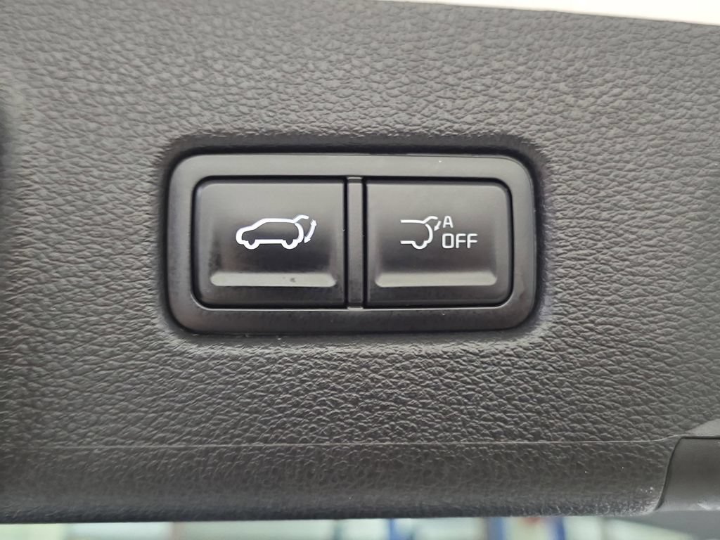 Used 2025 Kia Telluride S AWD/4WD image 14