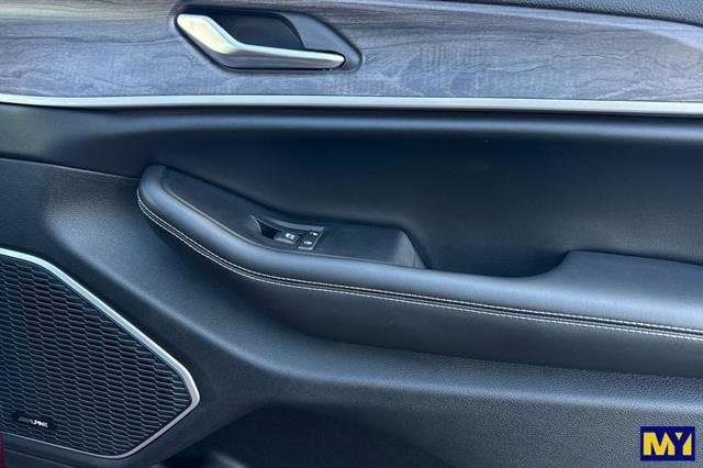 Used 2024 Jeep Grand Cherokee Limited 4xe image 20