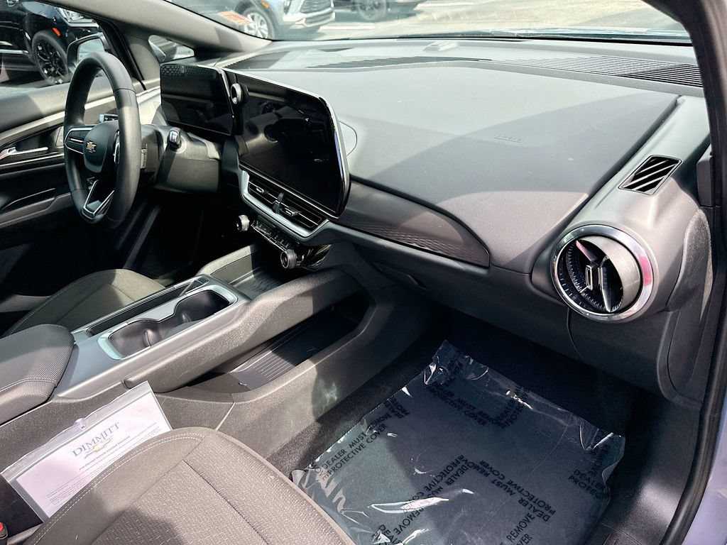 Certified 2025 Chevrolet Equinox EV LT FWD image 26