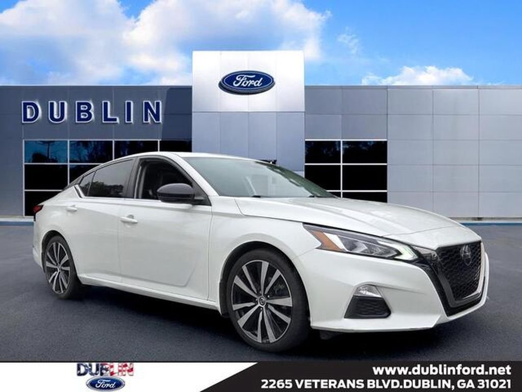 Used 2021 Nissan Altima 2.5 SR w/ SR Premium Package FWD image 1