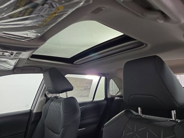 New 2025 Toyota RAV4 XLE image 33