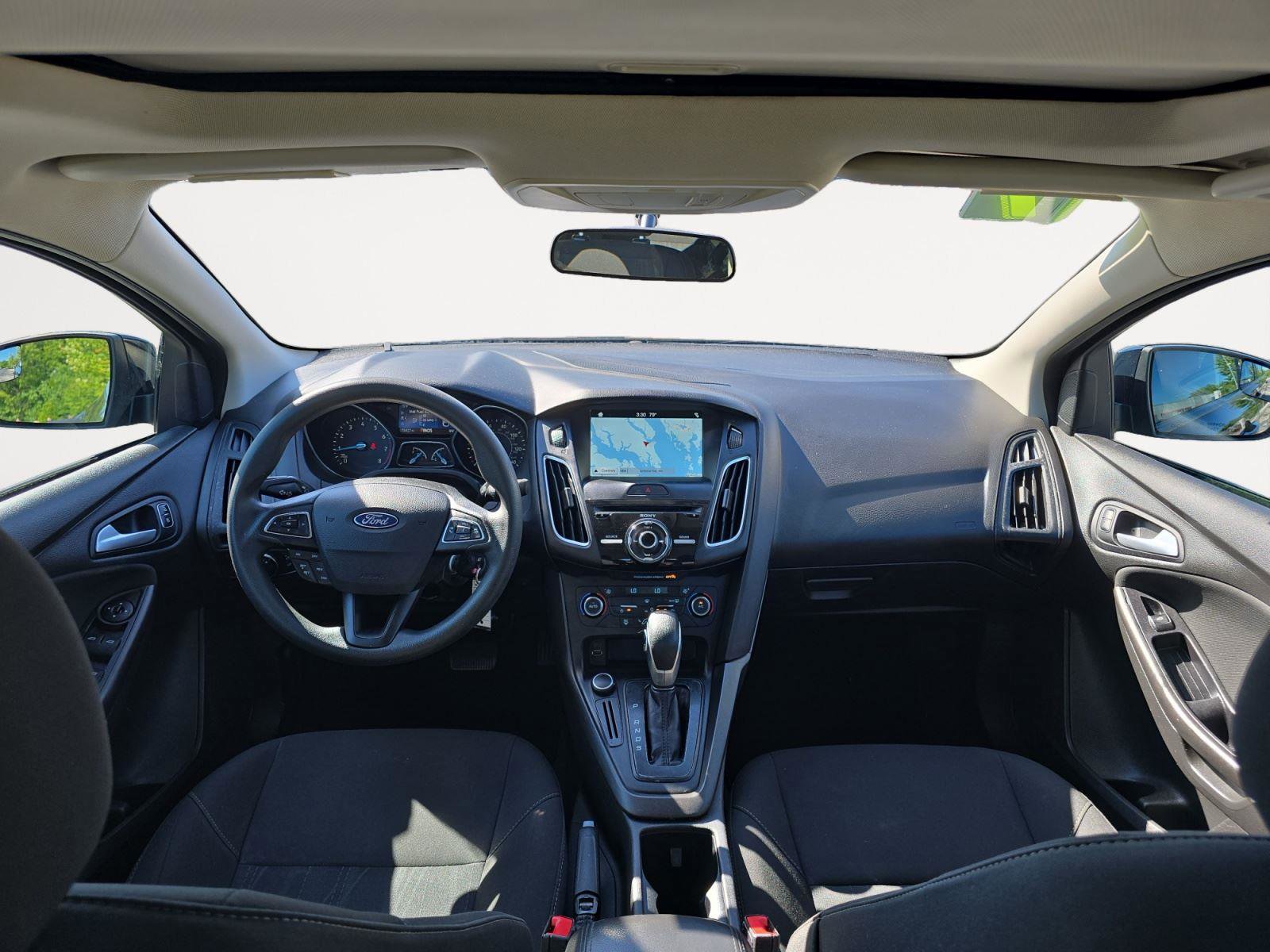 Used 2017 Ford Focus SEL FWD image 16