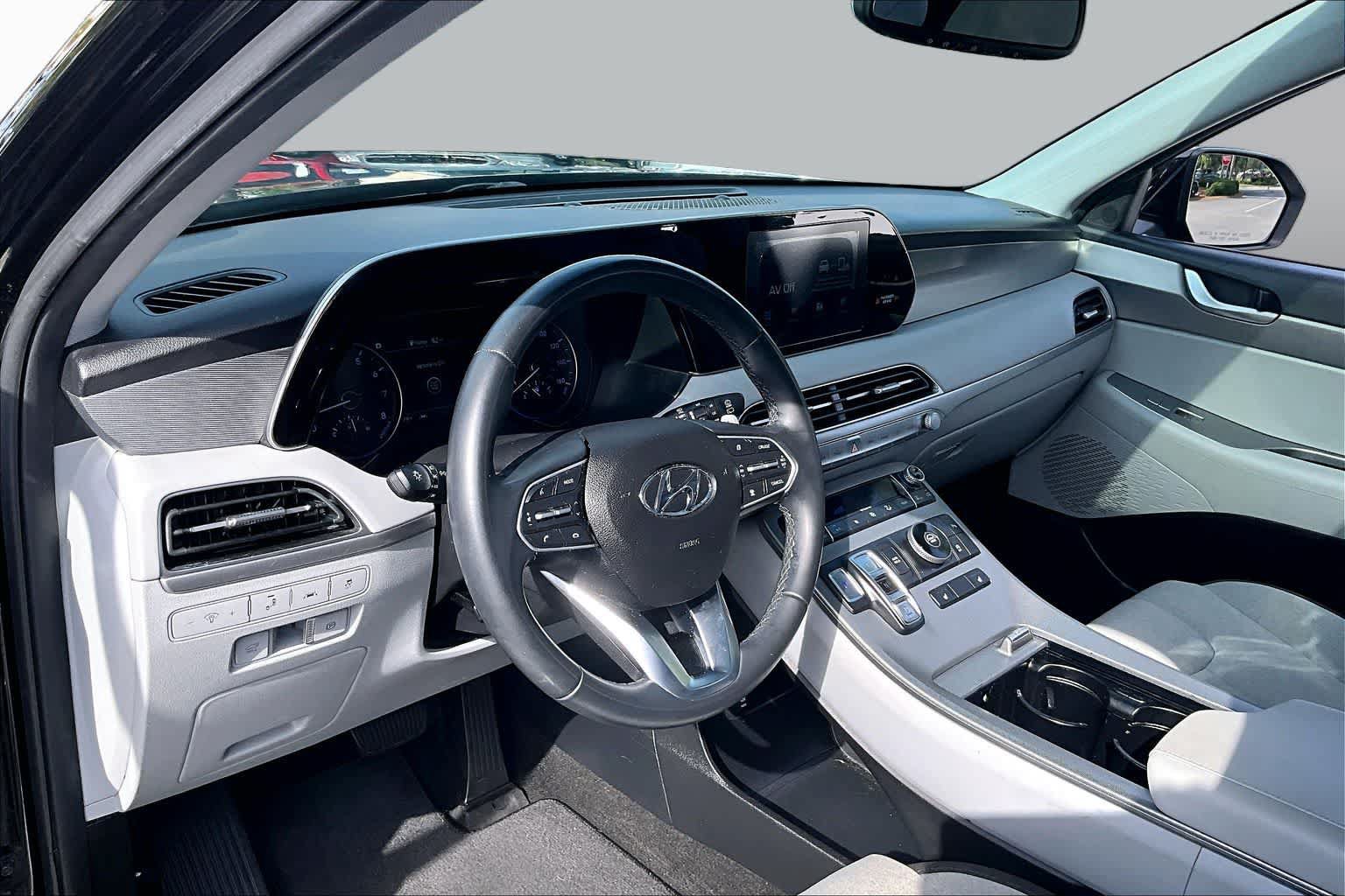Used 2020 Hyundai Palisade SEL w/ Convenience Package FWD image 17