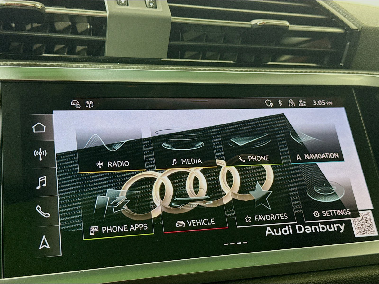Used 2025 Audi Q3 2.0T Premium Plus w/ Premium Plus Package AWD/4WD image 17