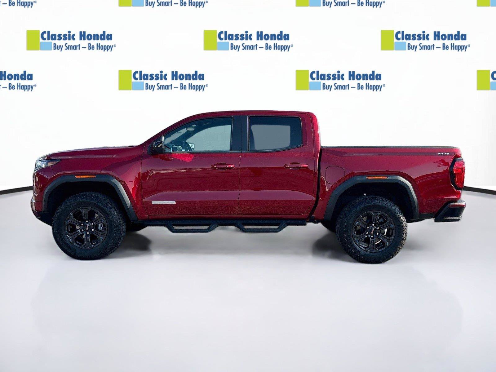 Used 2024 GMC Canyon Elevation w/ Elevation Premium Package AWD/4WD image 4