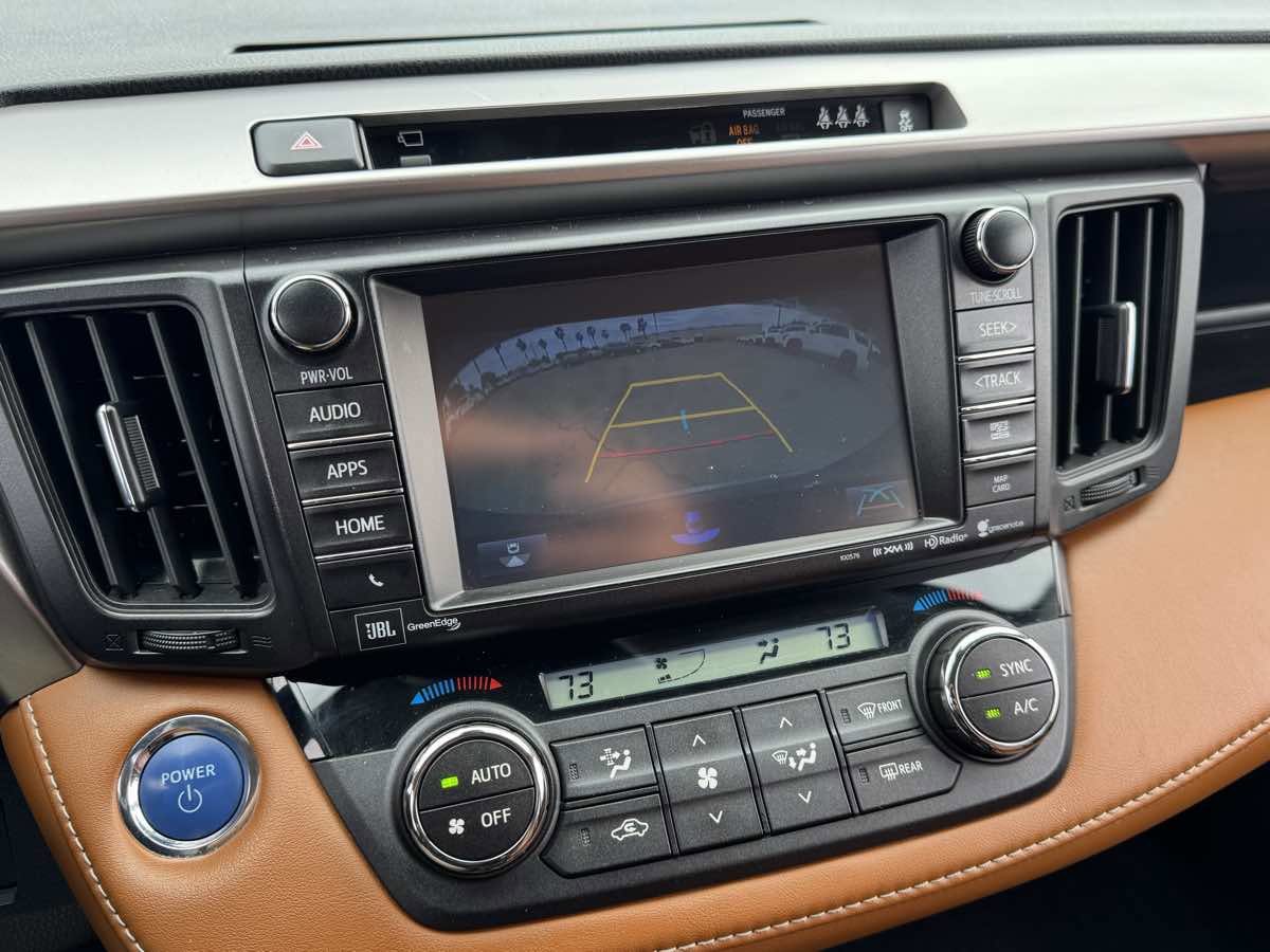 Used 2017 Toyota RAV4 Limited w/ Advanced Technology Package AWD/4WD image 32