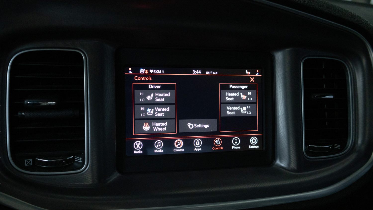 Used 2021 Dodge Charger SXT w/ Leather Interior Group RWD image 16